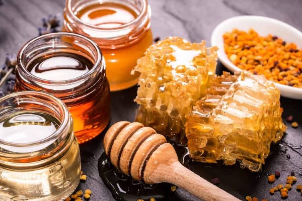 تصویر 4 از قیمت عسل آویشن خالص + خرید باور نکردنی